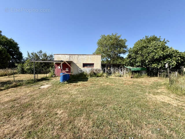 Saint-Hilaire-la-Forêt   Maison 3 pièces avec garage et dépendances - Terrain de 2218 m2 - photo 10