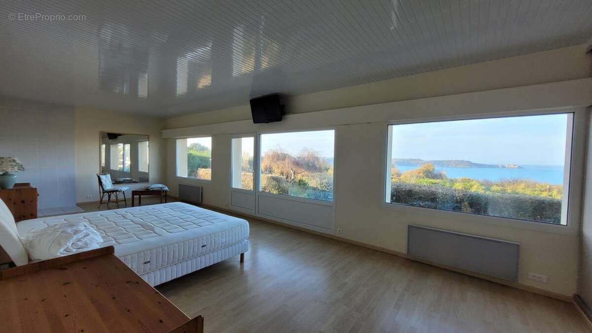 Villa Grand Large -- Maison vue mer 178 m2 avec jardin - photo 10
