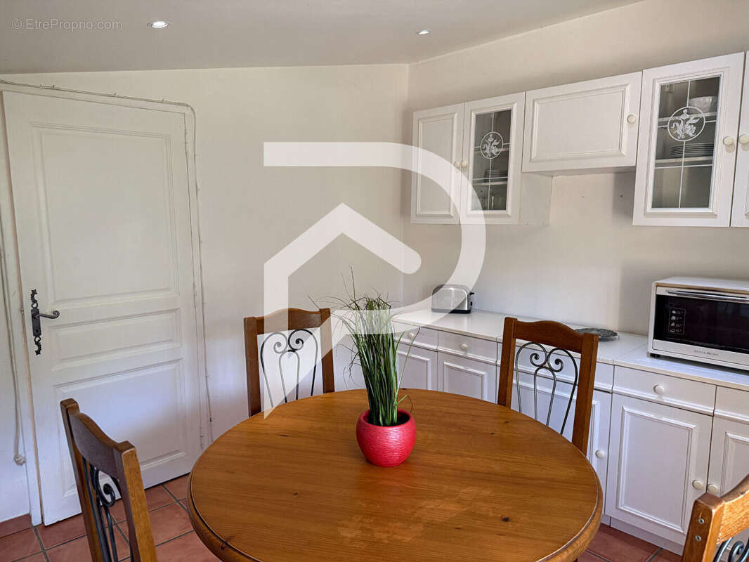 Maison à SAINT-JULIEN