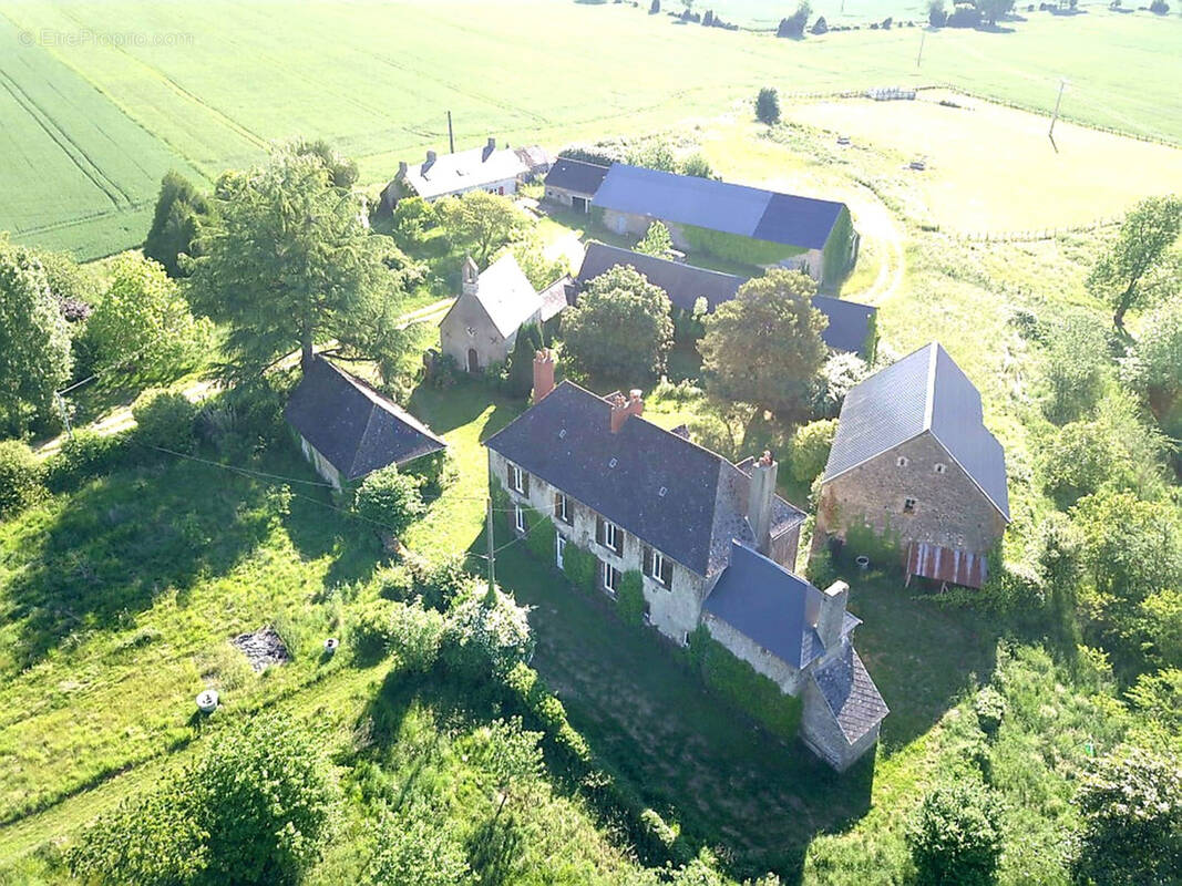 Maison à CRISSE