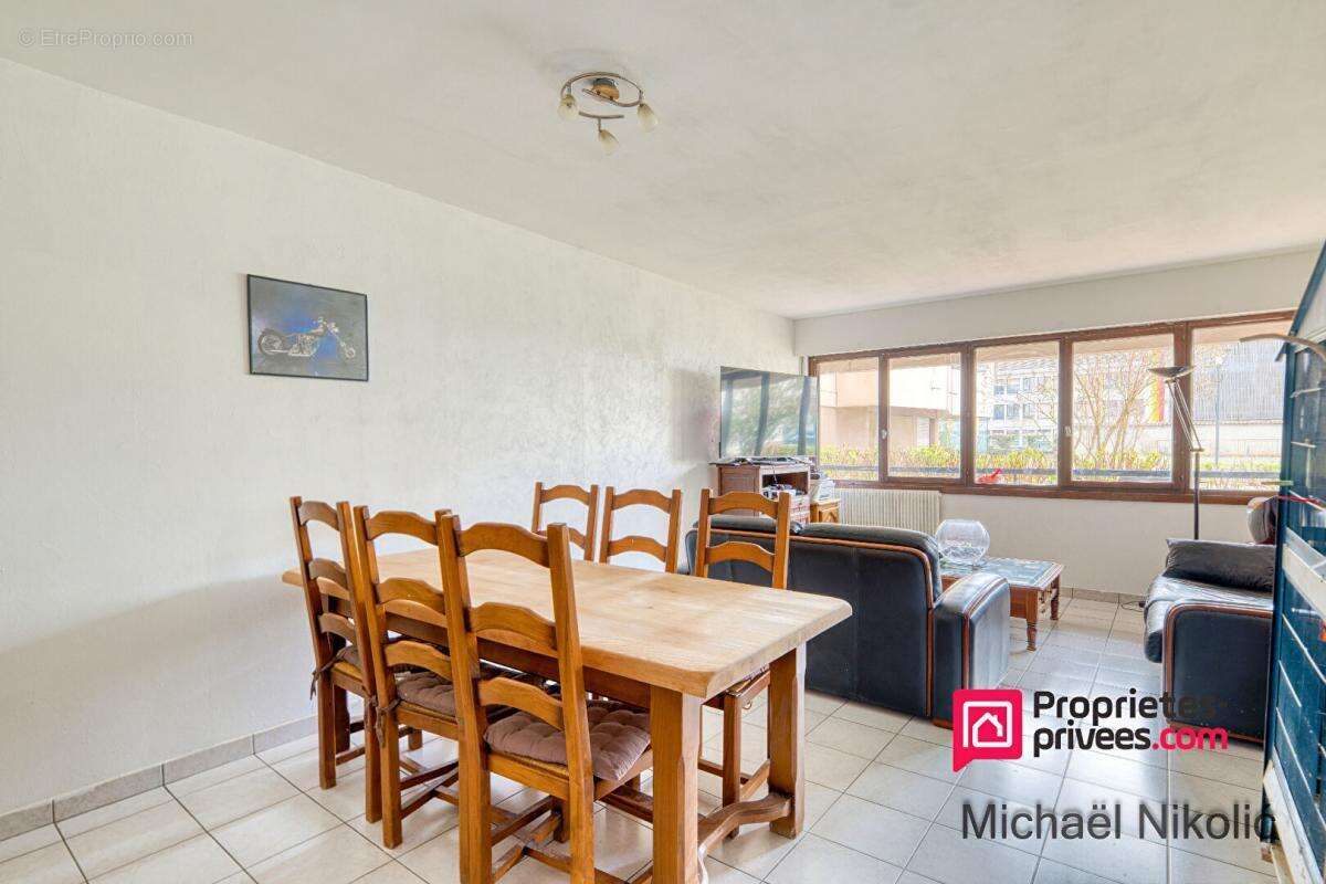 Appartement à LYON-9E