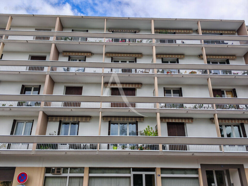 Appartement à FOURCHAMBAULT