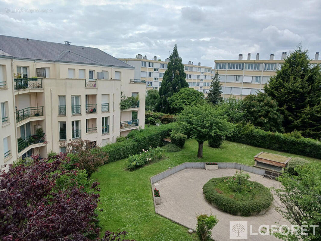 Appartement à LE PLESSIS-TREVISE