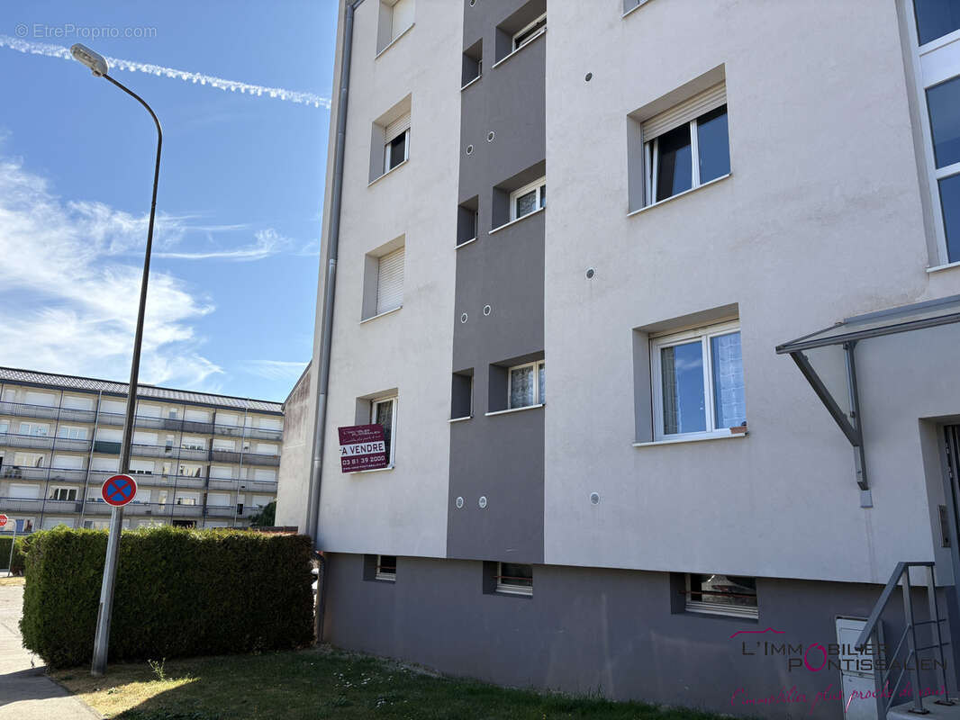 Pontarlier - appartement t3 - balcon - photo 8