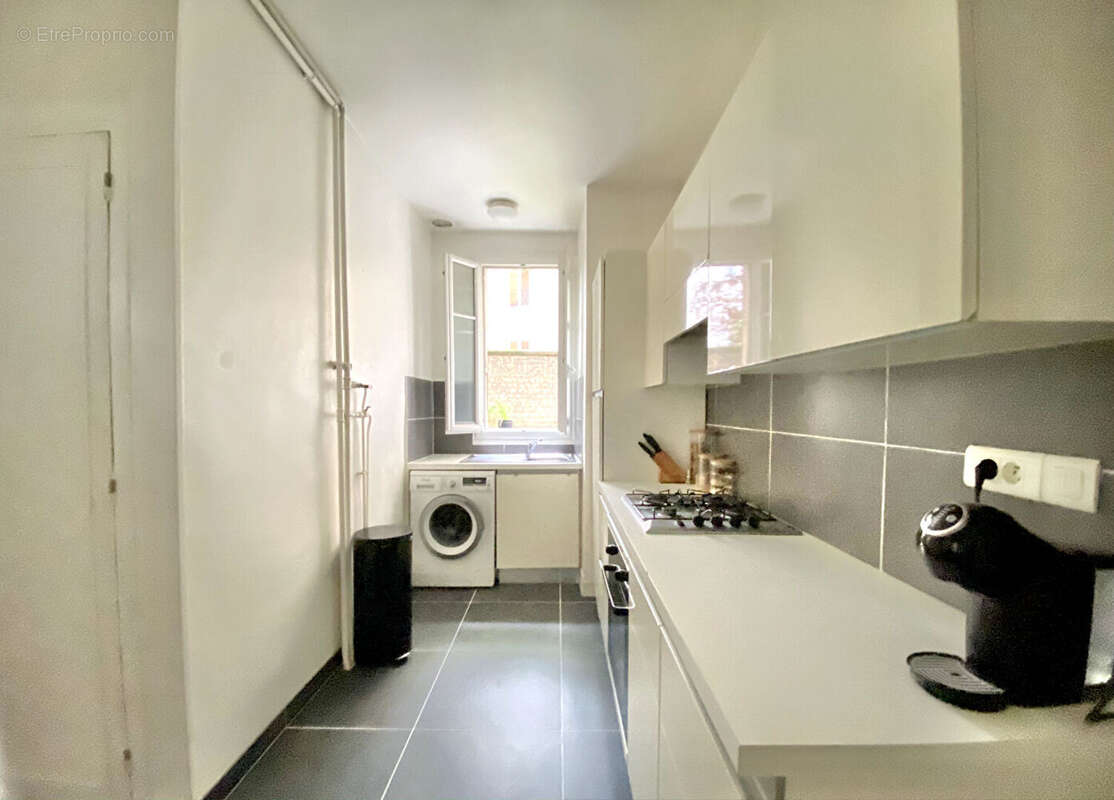 Appartement à PARIS-15E