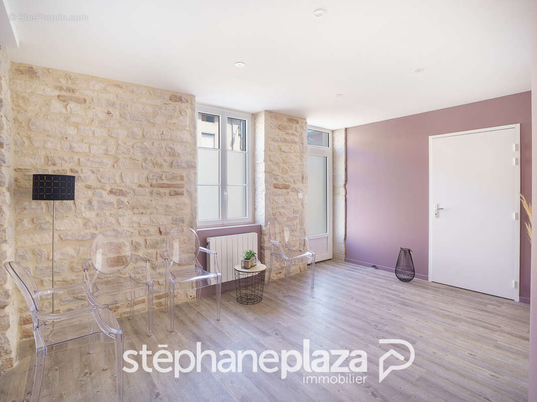 Appartement à REPLONGES