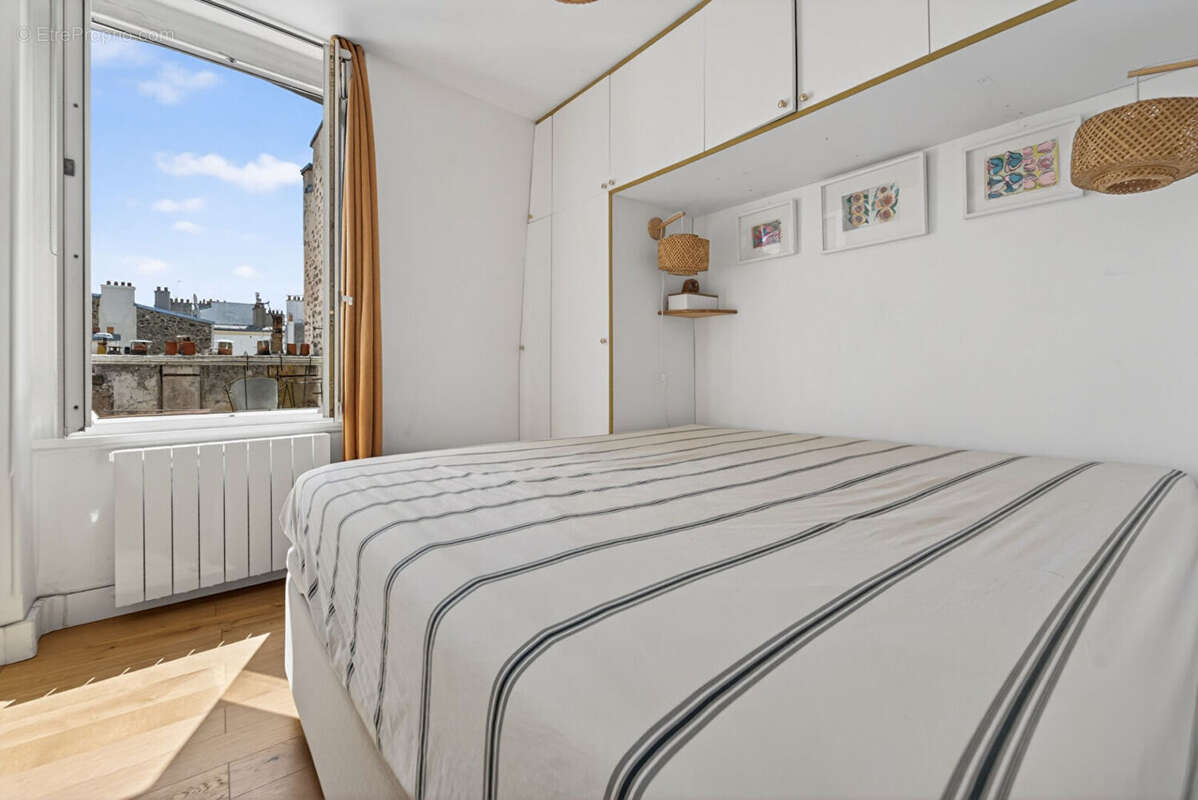 Appartement à PARIS-3E