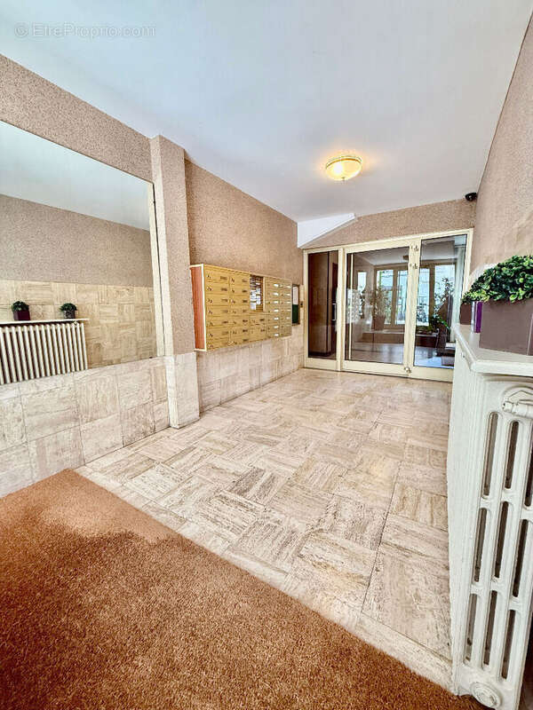 Appartement à ASNIERES-SUR-SEINE