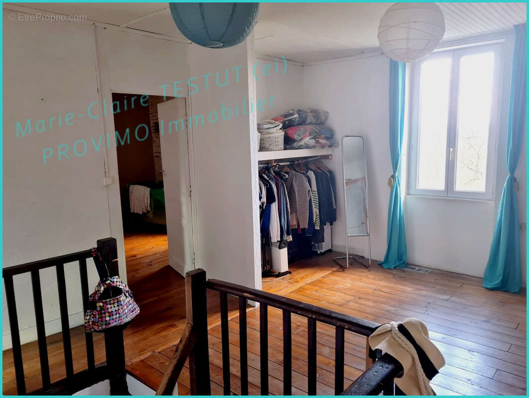 Maison à SAINTE-LIVRADE-SUR-LOT