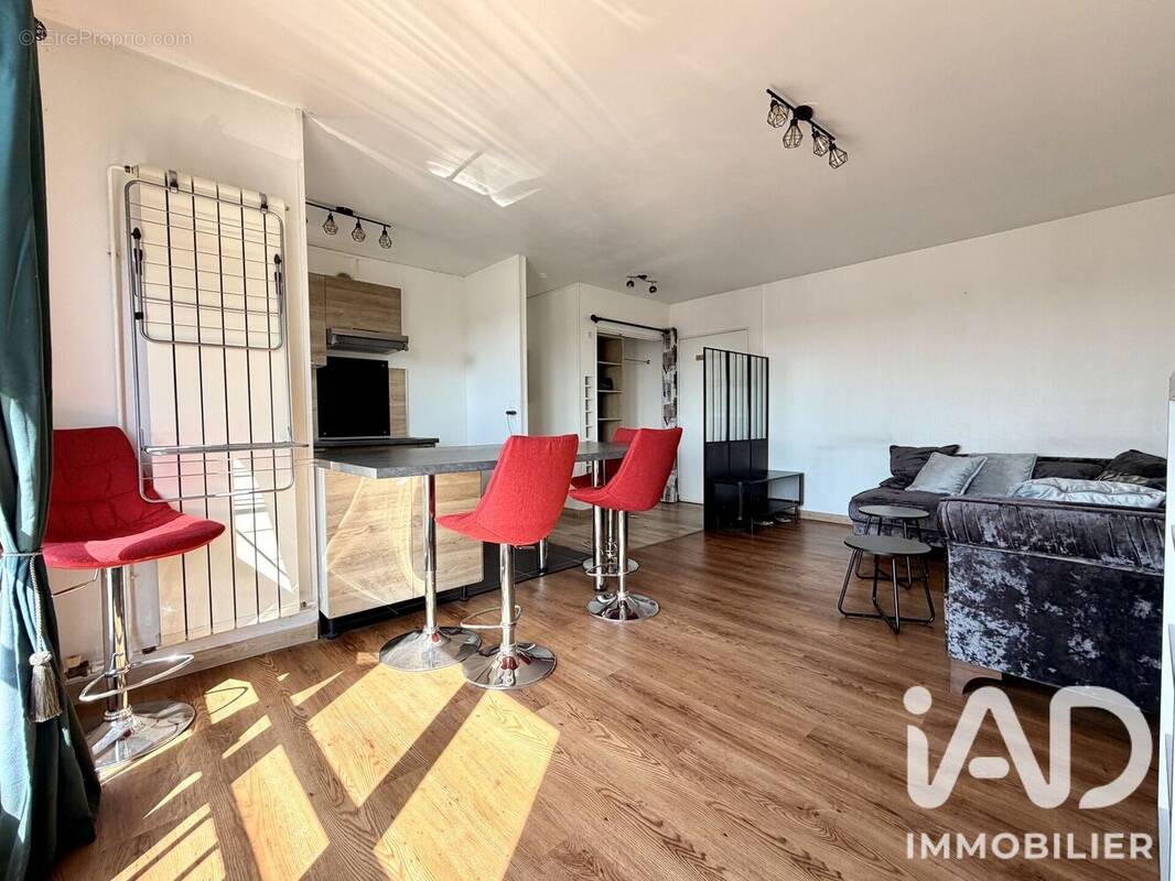 Photo 1 - Appartement à SAINT-JULIEN-LES-VILLAS