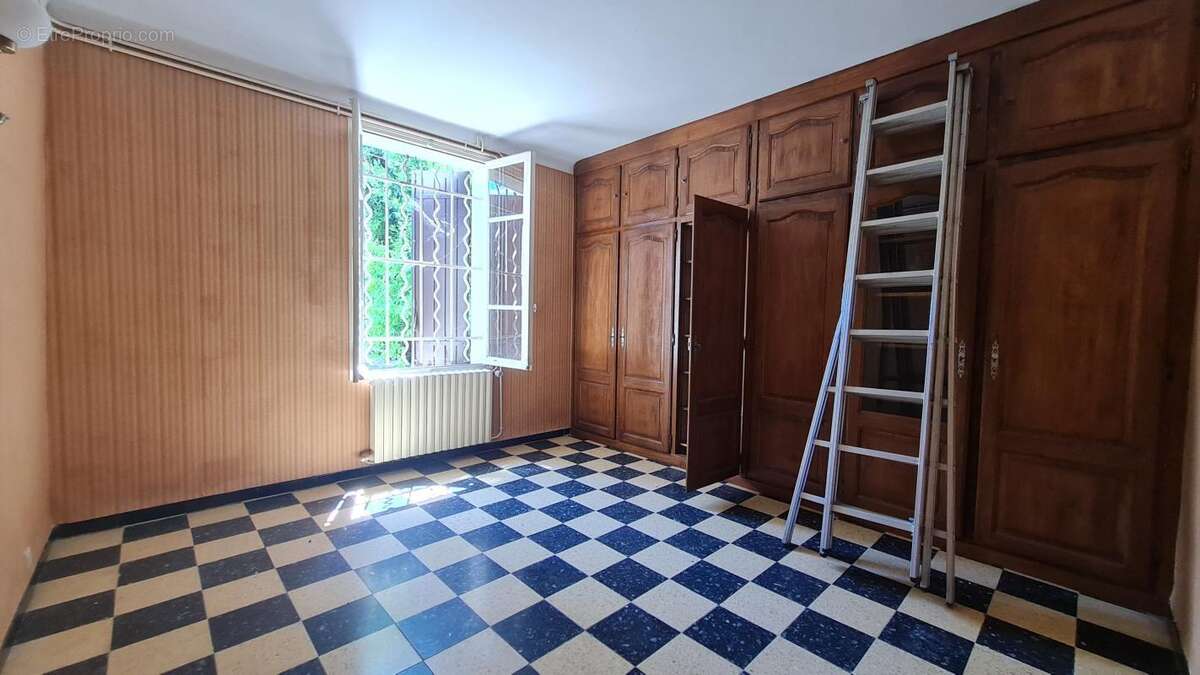 Maison à VILLENEUVE-LES-AVIGNON