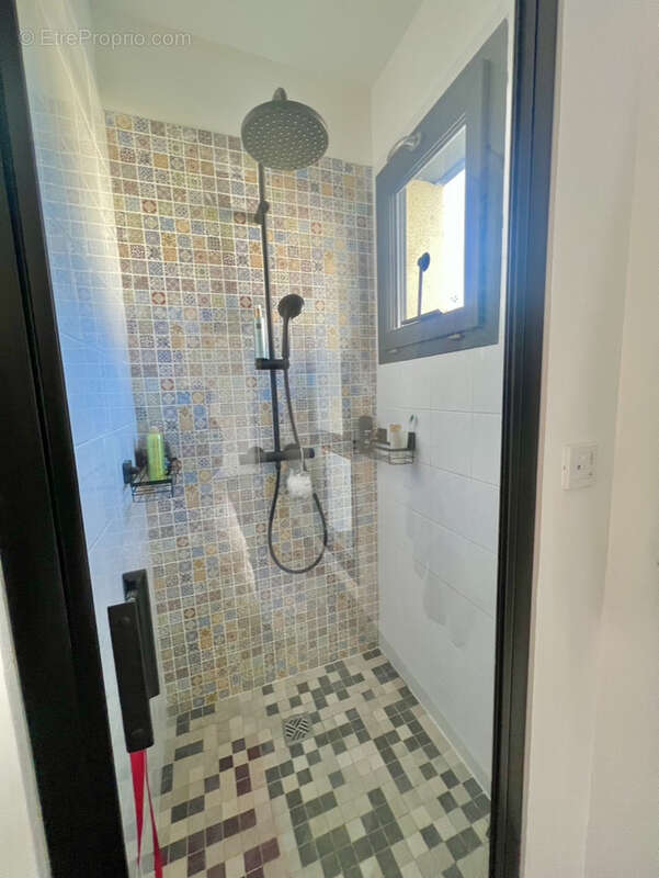 Maison à GALLARGUES-LE-MONTUEUX