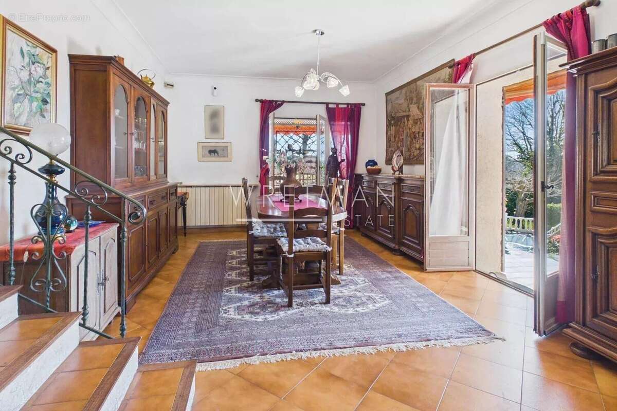 Villa à rénover avec piscine et vue panoramique  - Montauroux - photo 8