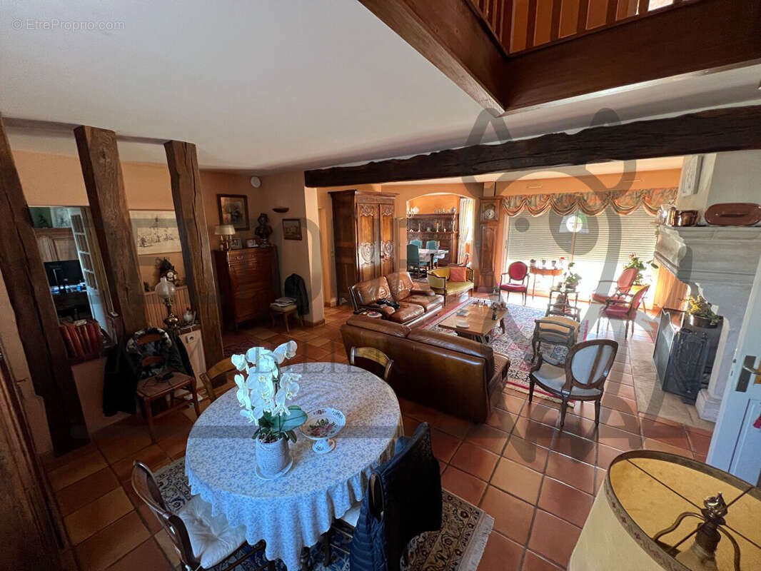 Maison à COULOMMIERS