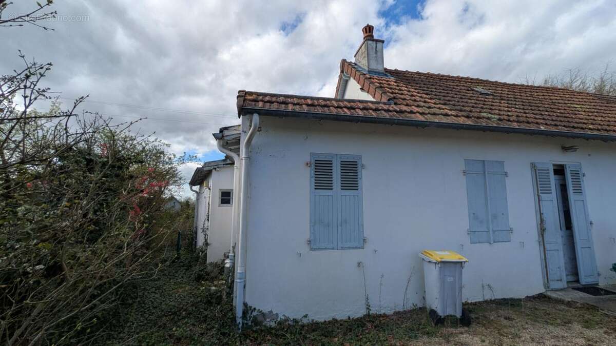 Maison ou lot de deux maisons avec charmant jardin - photo 5