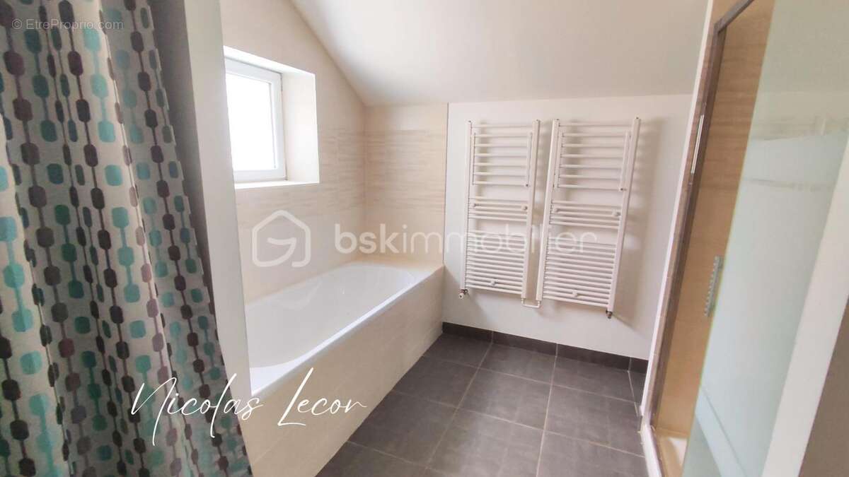 Maison à MEHUN-SUR-YEVRE