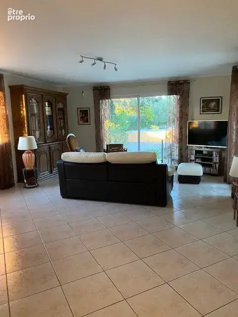 Belle villa traditionnelle type 5 sur 1300m2 de jardin avec piscine - vue degagée - photo 6