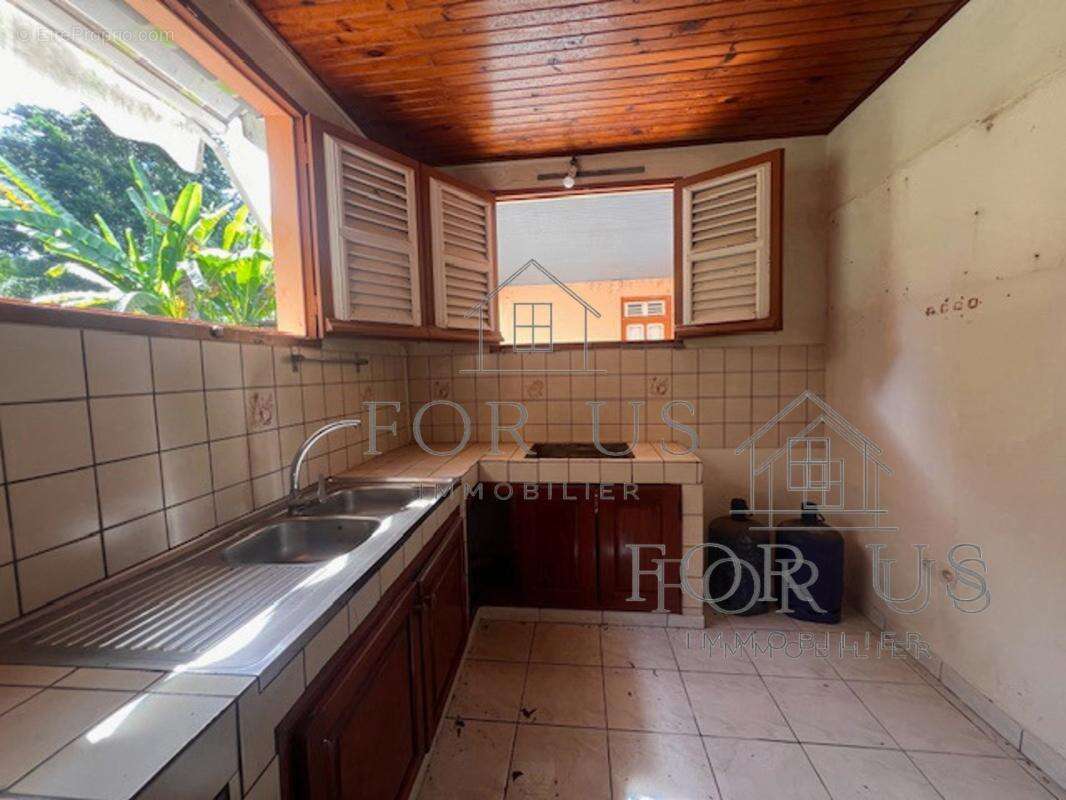A VENDRE - Maison T6 -GROS MORNE (97213), Martinique - photo 6