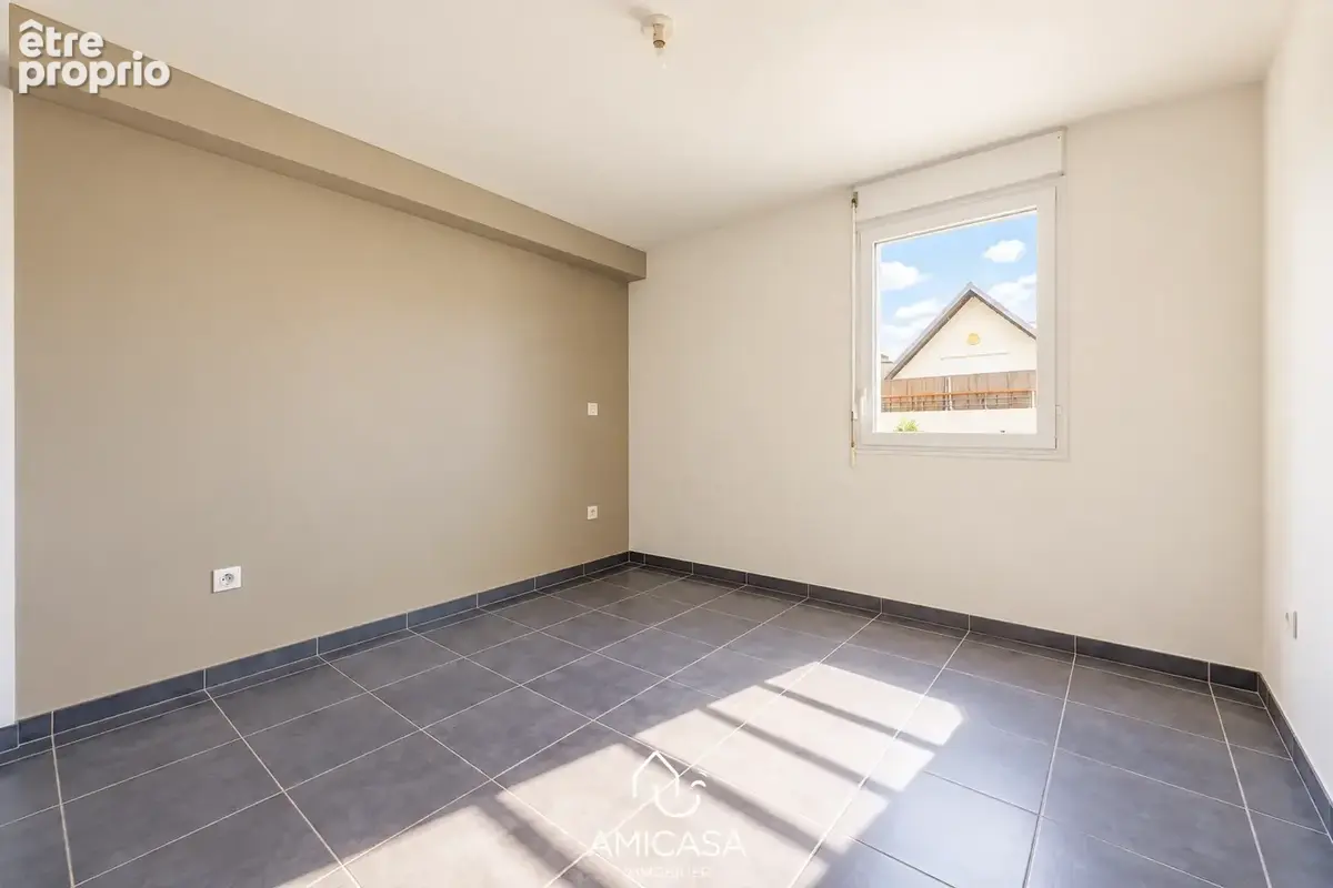 Saint leu (front de mer) -  appartement t3 avec 2 places de parking - photo 7