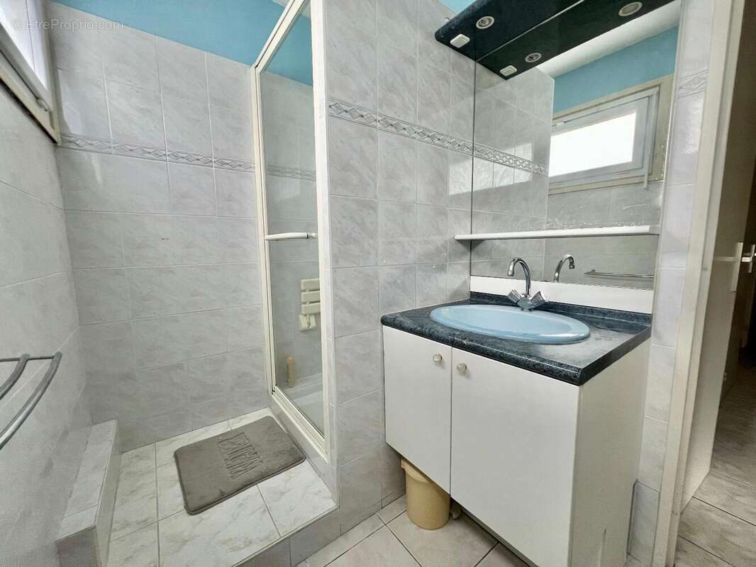   - Appartement à ANGERS