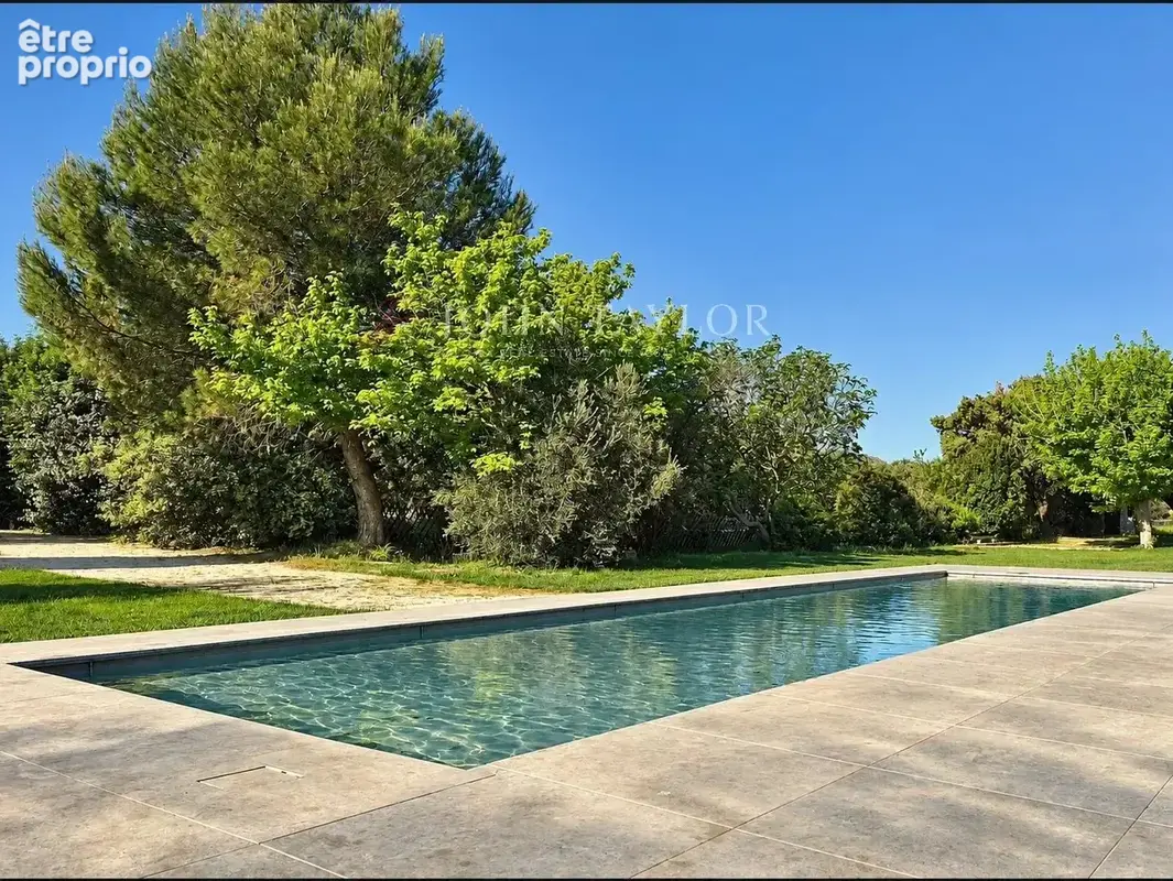 Propriété contemporaine face aux Alpilles à Eygalières - photo 2