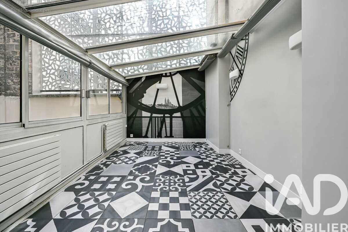 Photo 5 - Appartement à PARIS-8E