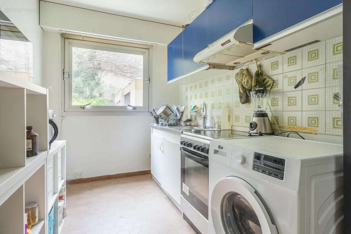 Appartement de 4 pièces de 84 m² à Paris - photo 4