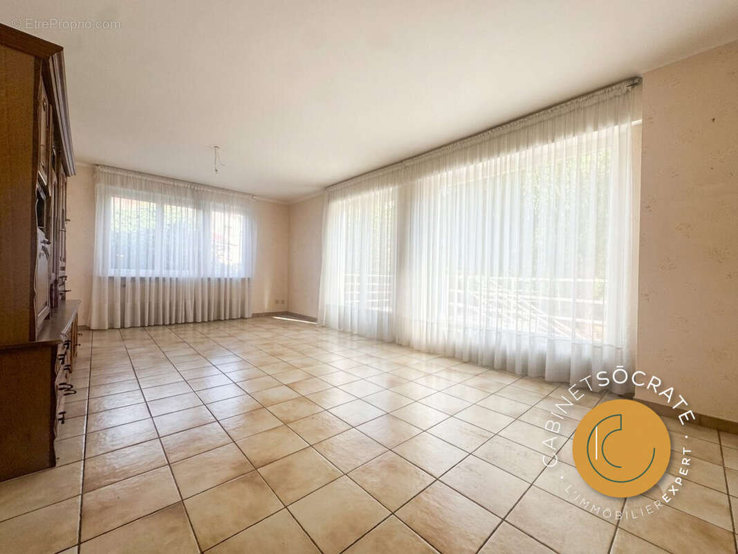 Maison 148 m² à Villers-Les-Nancy  - photo 5