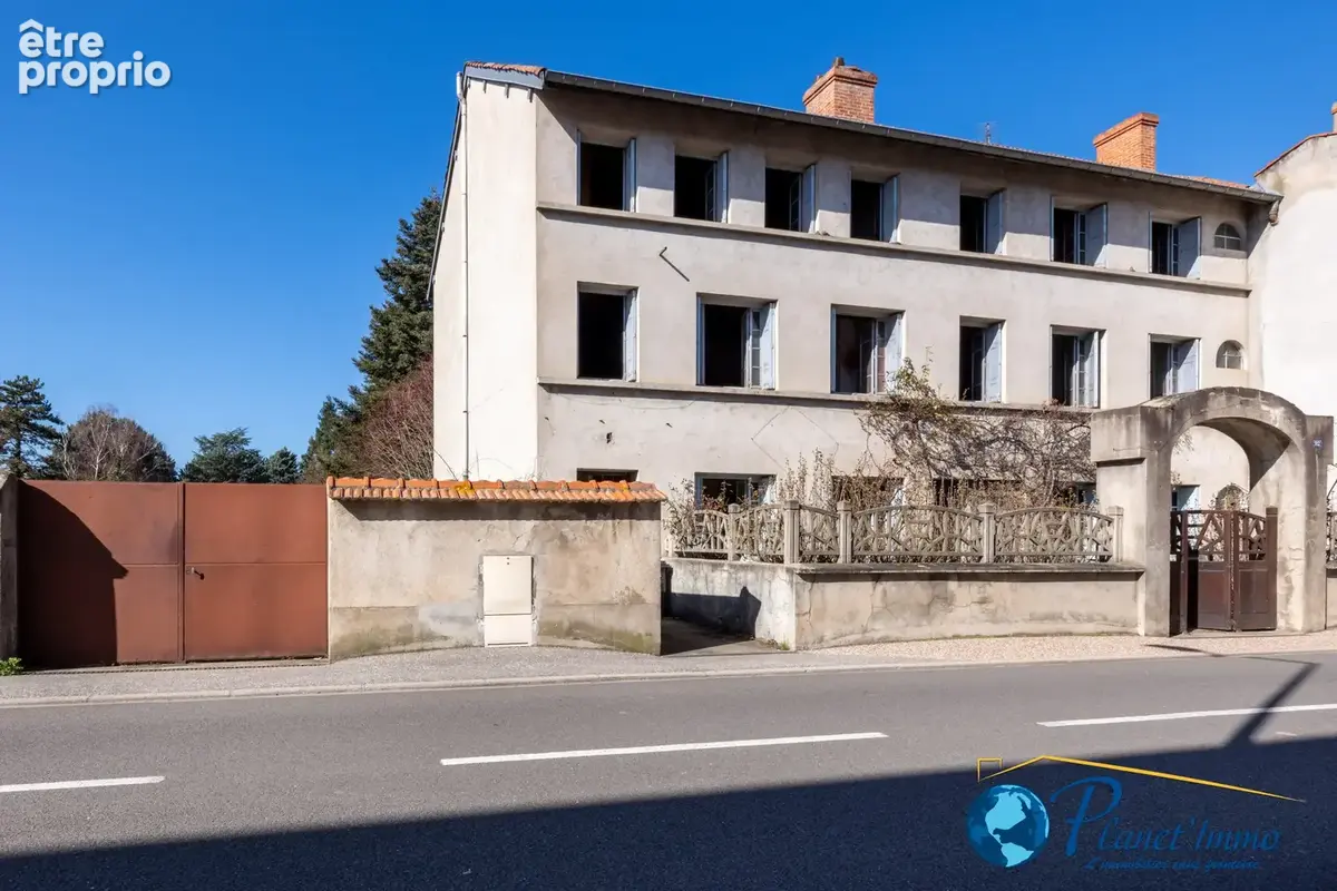 Sury le Comtal. Appartement Plateau de 122 m2 - photo 6