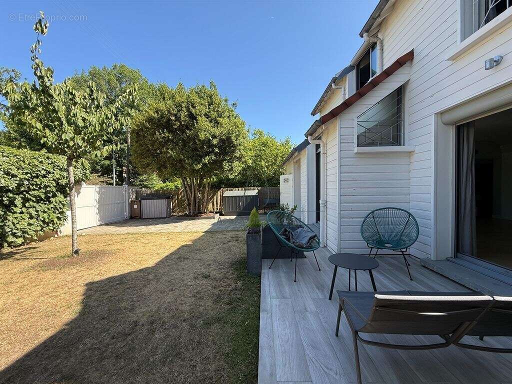 Maison à LE VESINET