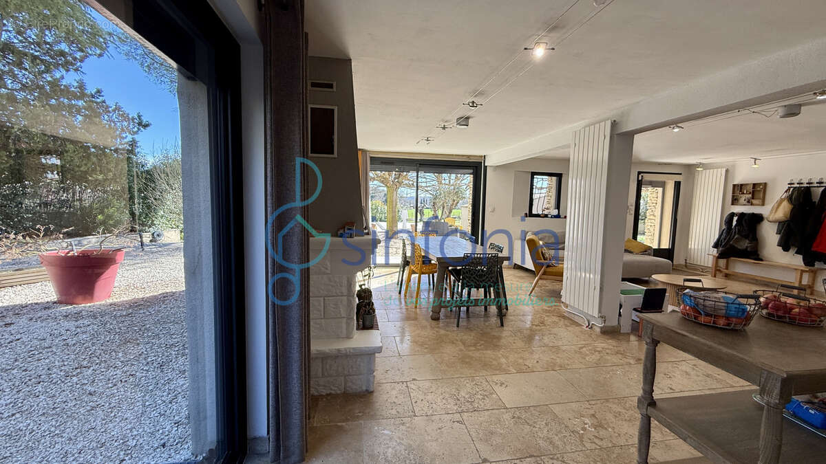 Maison à UZES