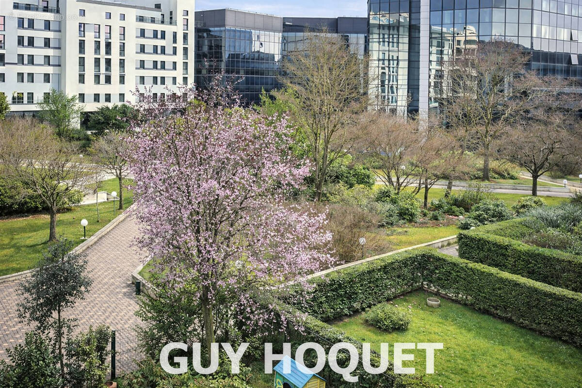 Appartement à SURESNES