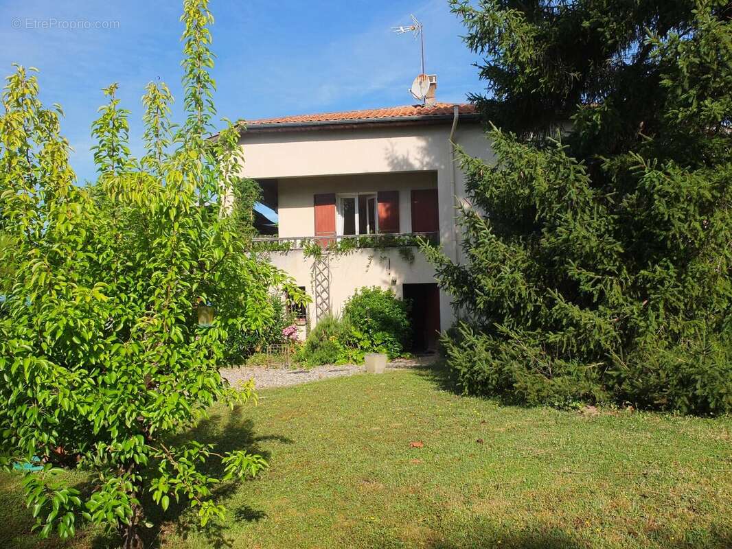 Maison à MONFLANQUIN