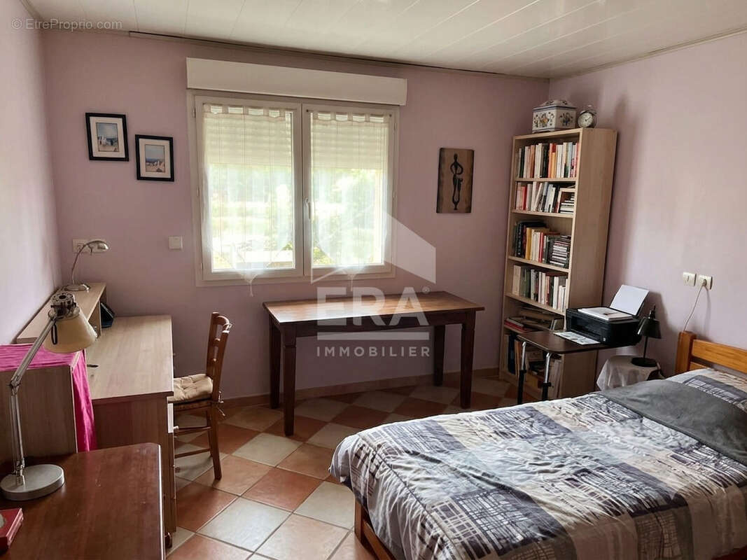 Maison à MENESPLET