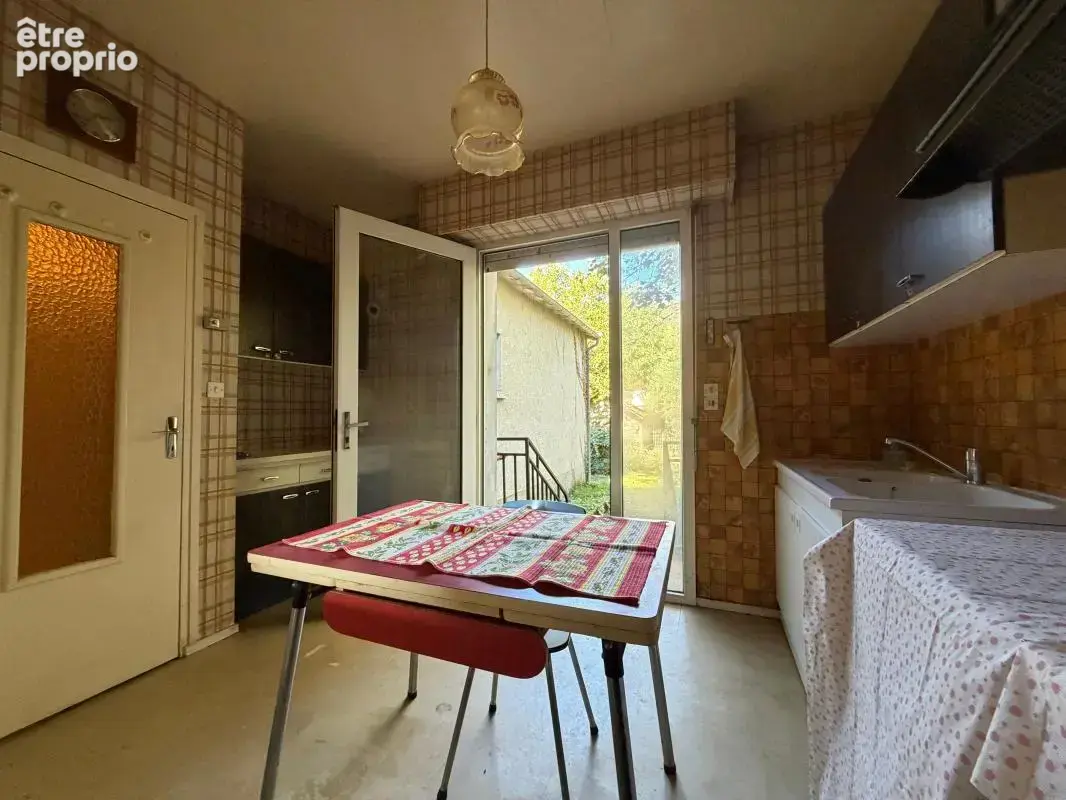 Vergt, maison avec jardin et garage - photo 9