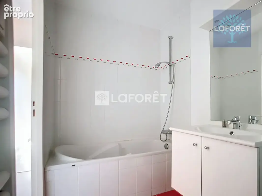 Rennes Alphonse Guérin - Type 3 récent - 66.37 m² - photo 10