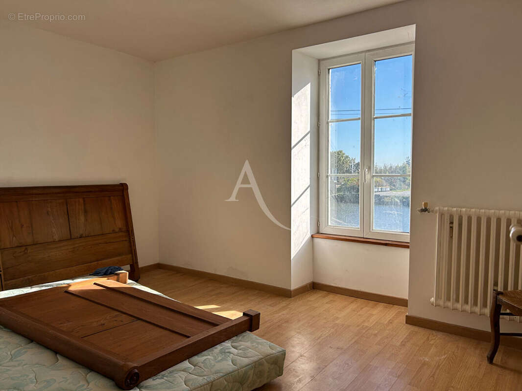Maison à L'ILE-D'ELLE