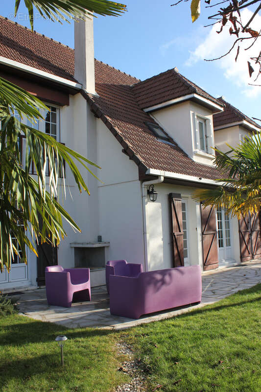 Maison à SAINT-OUEN-L'AUMONE