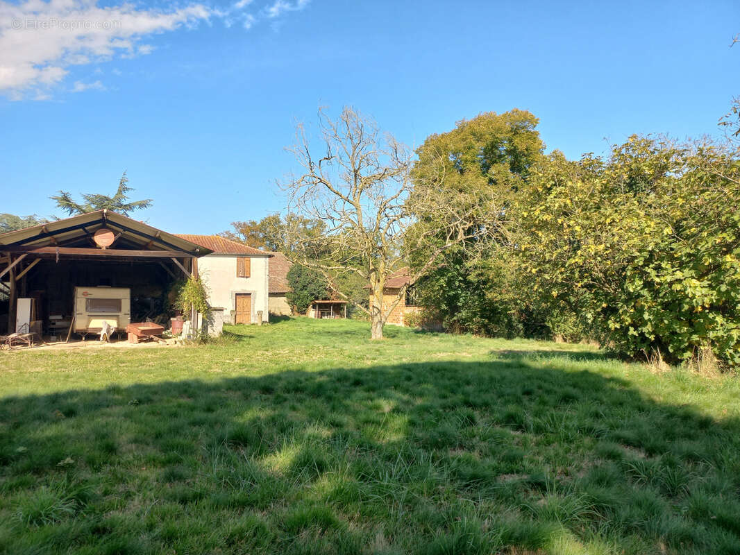 Maison à TRIE-SUR-BAISE