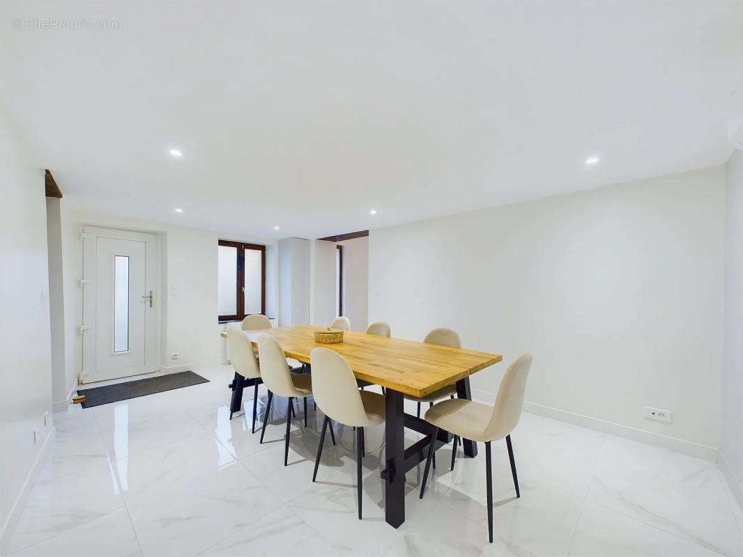 Maison à NEUILLY-EN-VEXIN