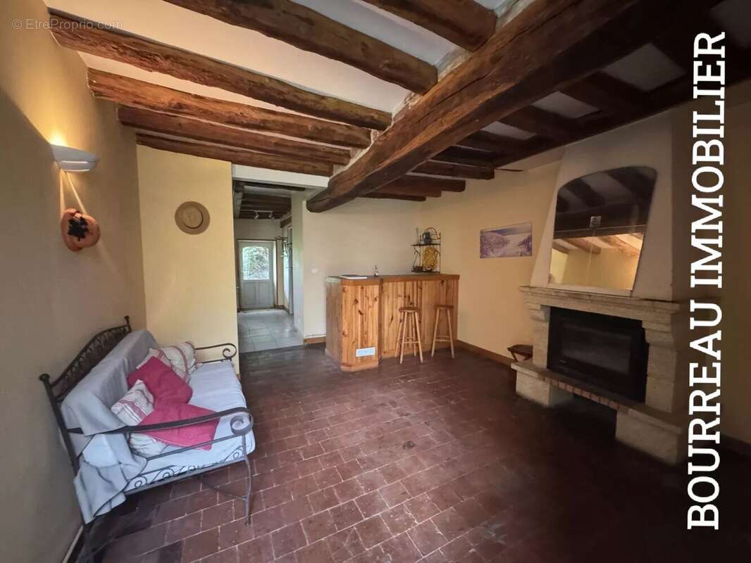 Maison à CHASSY