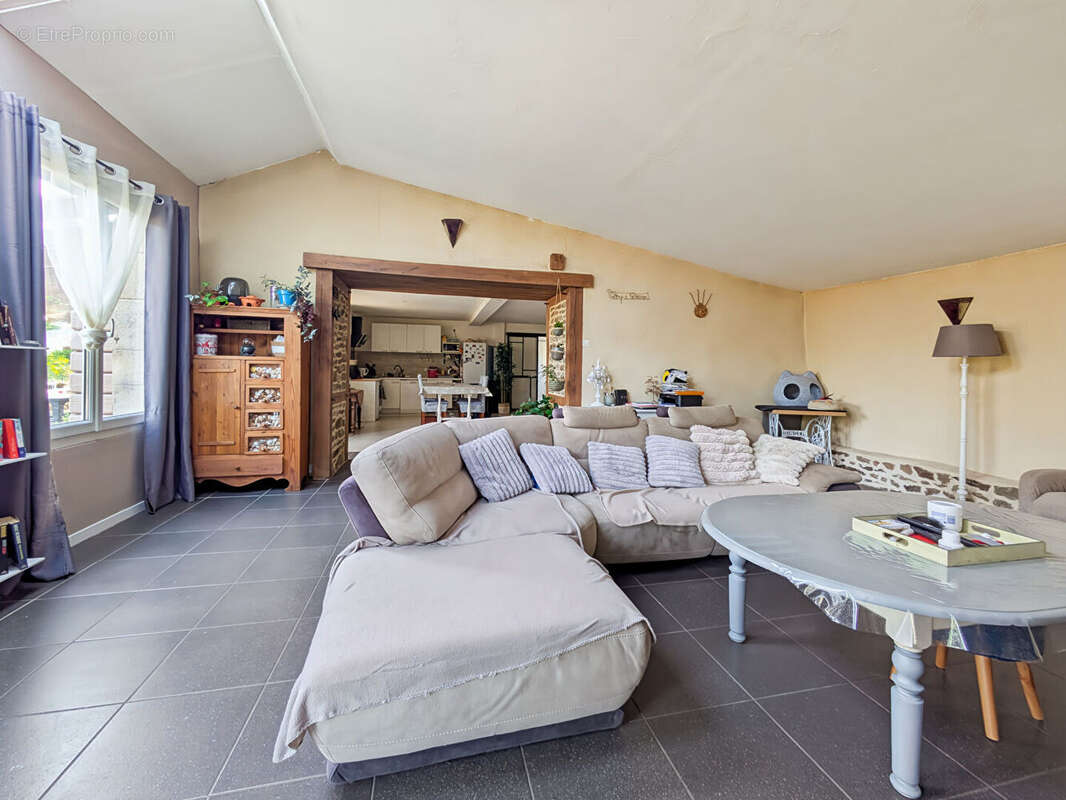 Maison à vendre - MEILLAC campagne - 2 chambres -  225 000 HAI - photo 6