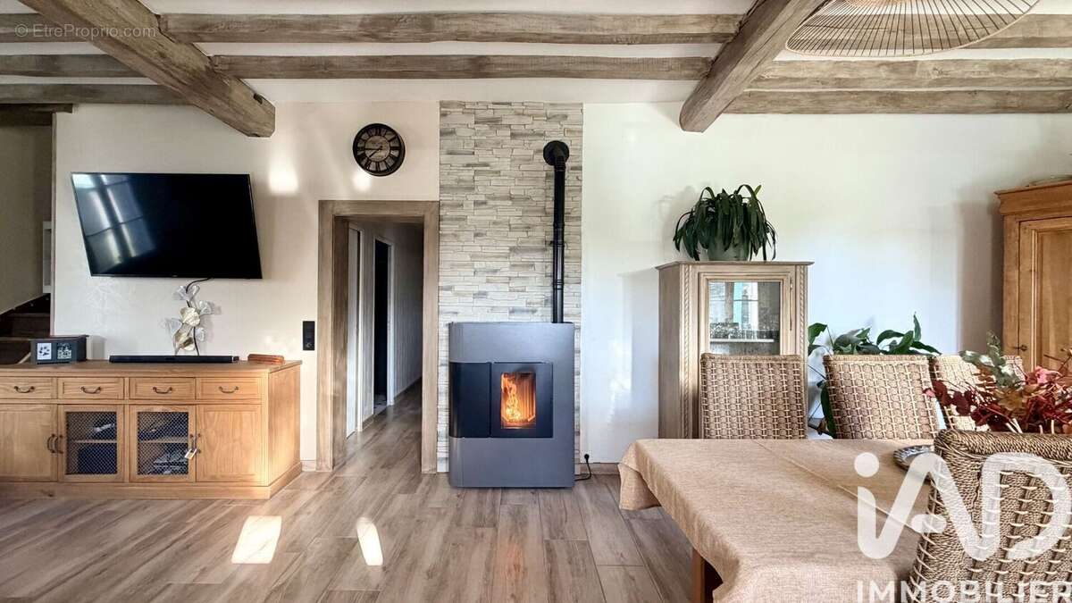 Photo 3 - Maison à LAVAU