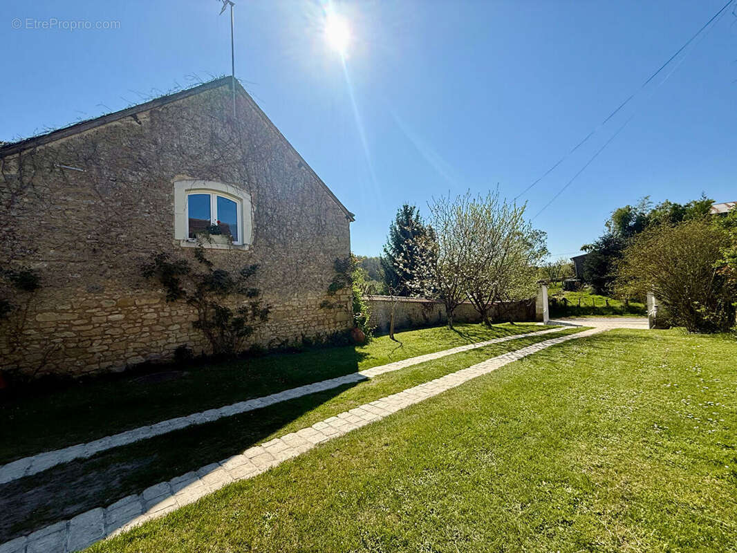 Maison à SAINT-GEORGES-SUR-CHER