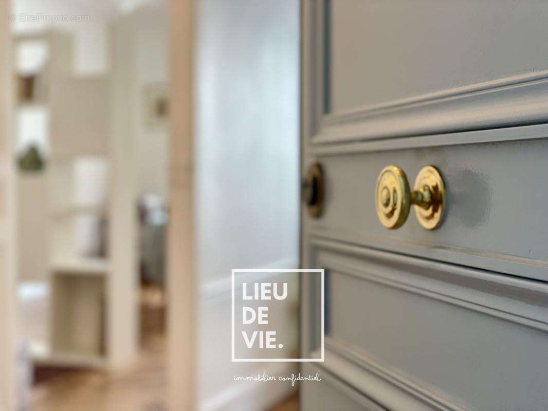 Appartement à PARIS-15E