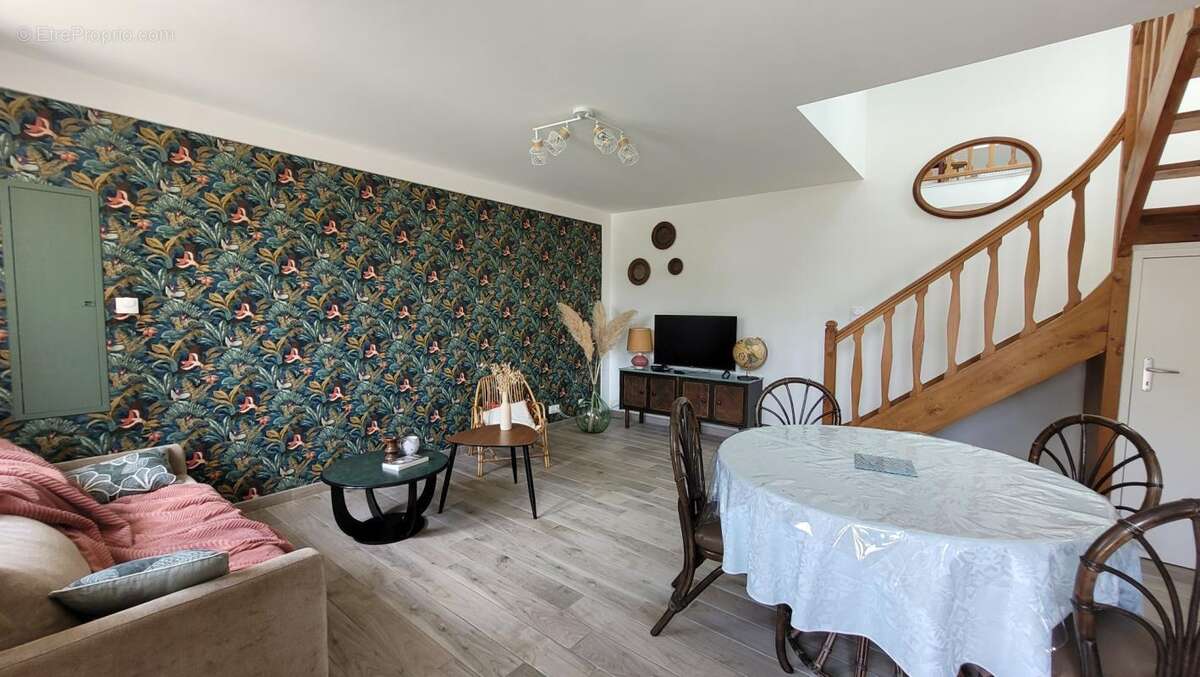 Maison à LE HAUT-CORLAY