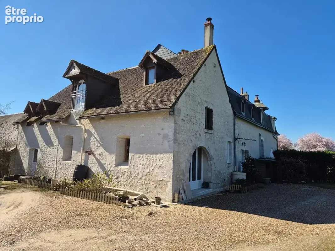 Maison à LES MONTILS
