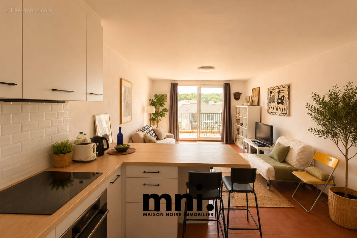 Appartement à SIX-FOURS-LES-PLAGES