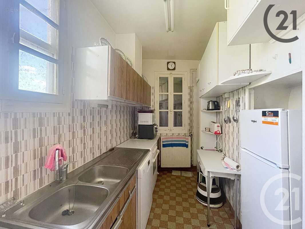 Maison à SAINT-BRIS-LE-VINEUX