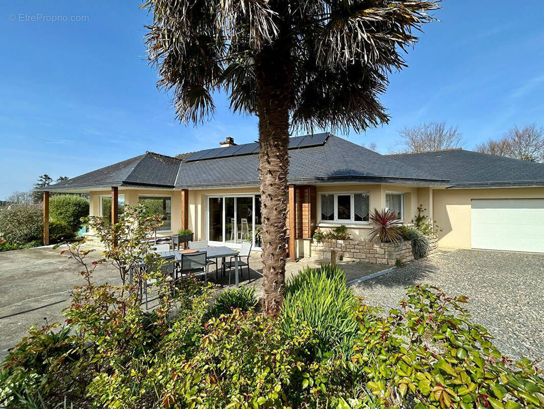 Maison à PLOUGONVEN